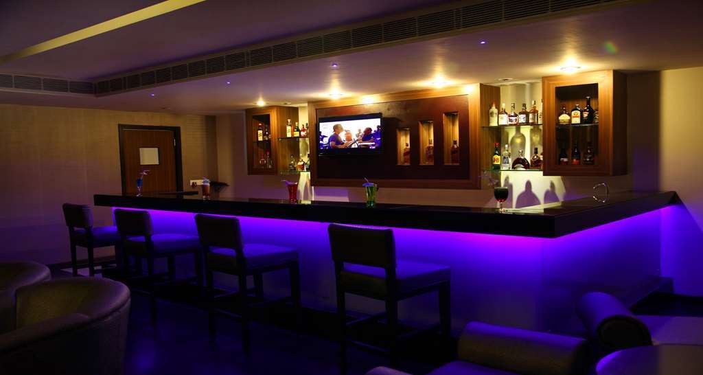 Continent Nakodar Hotel & Resorts Restaurant foto